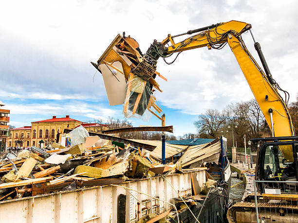 Best Construction Debris Removal  in Horse Shoe, NC